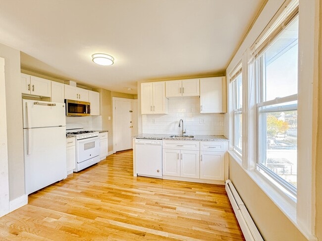 Photo - 19 Town Hill St Unit 2