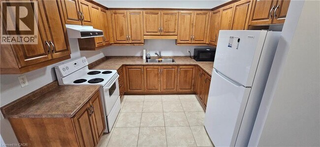 Photo - 685 Myers Rd Unit 201
