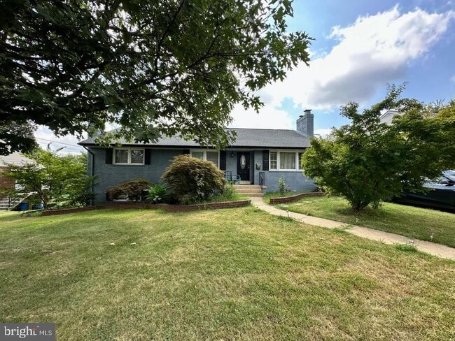 Building Photo - 4617 N Chambliss St Rental