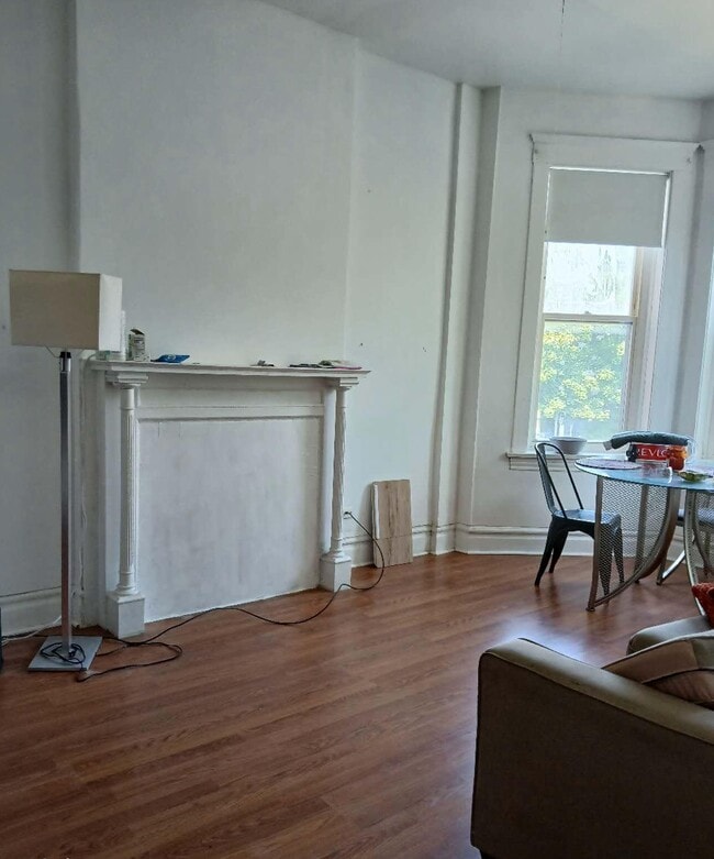 Building Photo - 5468 S Ridgewood Ct Unit 2
