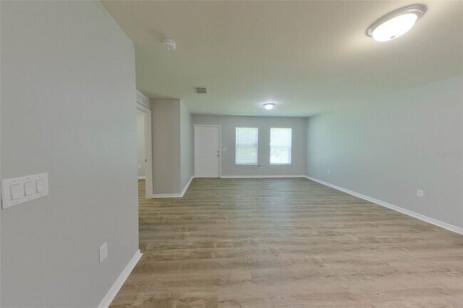 Photo - 2103 Roosevelt Ave