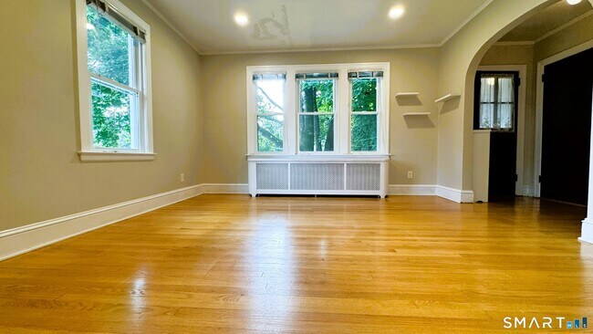 Photo - 36 Somerset St