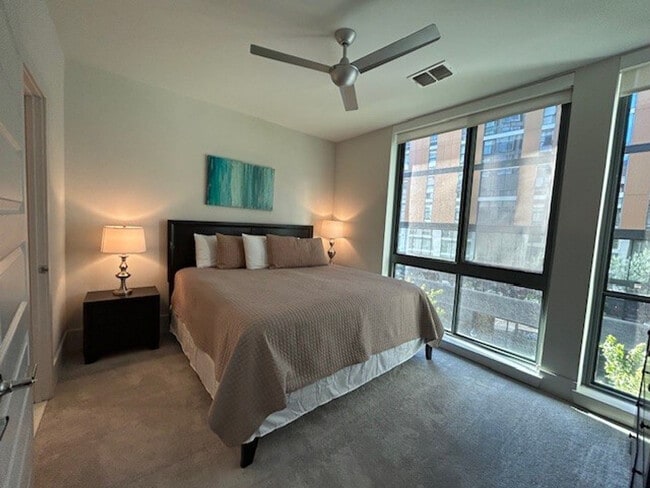 Photo - 95 8th St NW Unidad SI ID1604700P