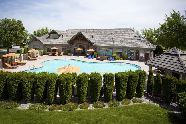 Sparkling Pool