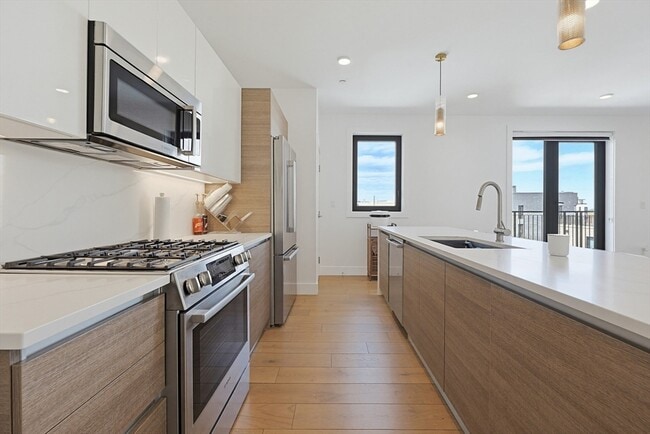 Photo - 30 Penniman Rd Unidad 605
