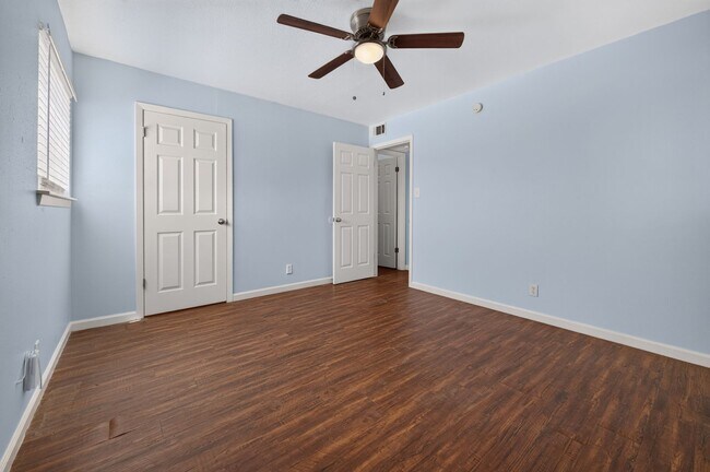Photo - 3425 Willowrun Dr Unit A
