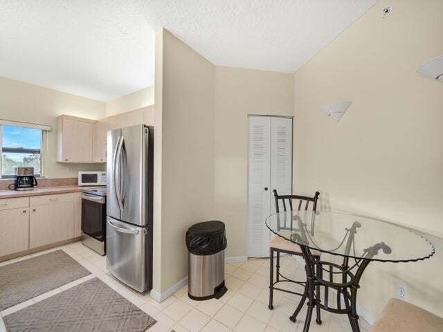 Photo - 200 Uno Lago Dr Unit 200 UNO LAGO Drive 405, J