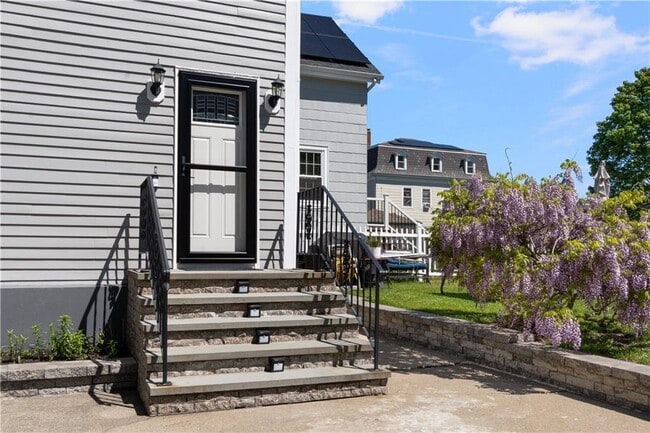 Photo - 706 Hope St Unit 2