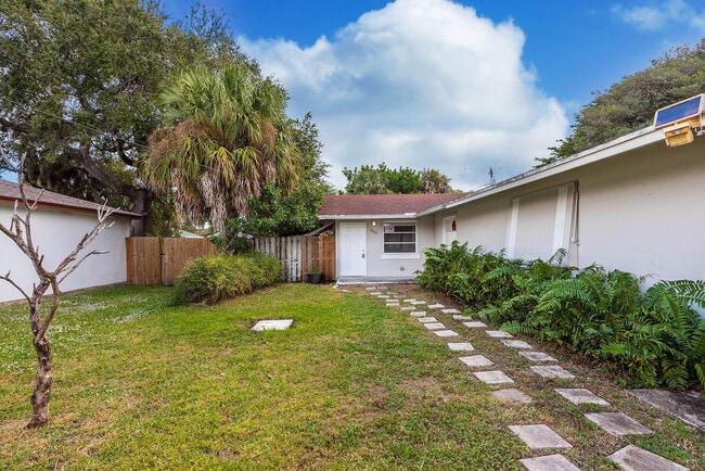 Photo - 8642 Sunset Dr Unit B