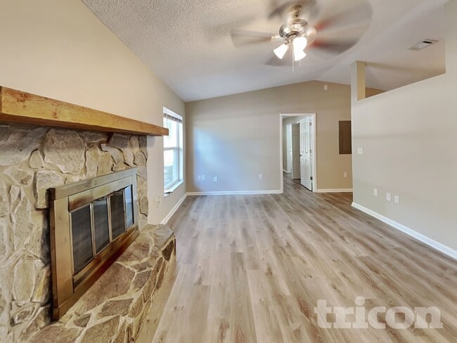 Photo - 1809 Avon St