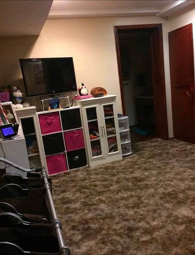 Photo - Olive St. Unidad 2109 1/2 Olive Street