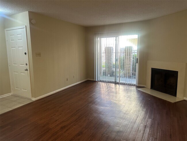 Photo - 2120 El Paseo St Unit True