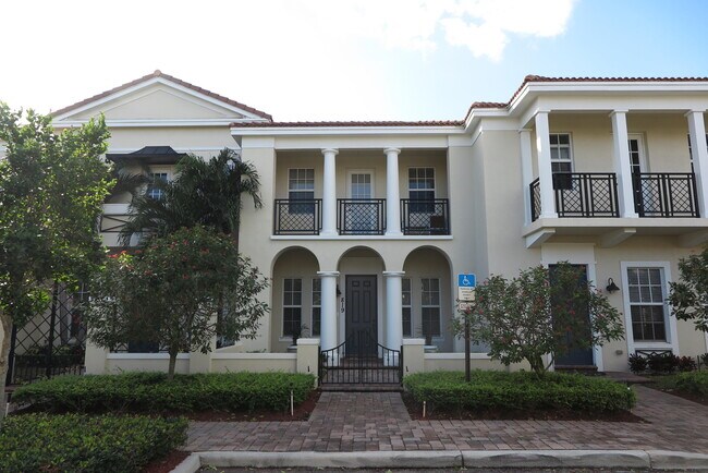Building Photo - 819 NW 82nd Pl