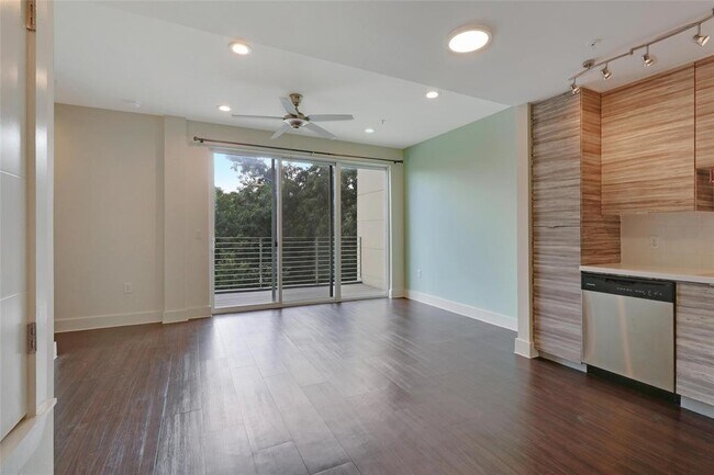 Photo - 604 N Bluff Dr Unit 120