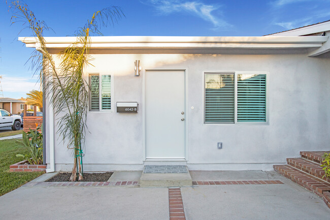 Front view - 6042 La Canada Cir Apartment Unit B