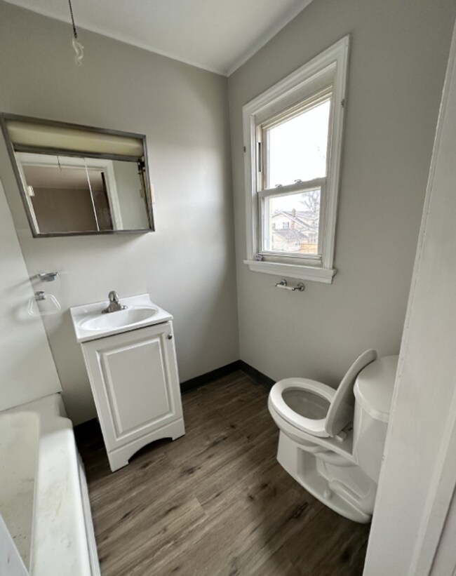 Photo - 1701 E Greenleaf St Unidad Apt# 3