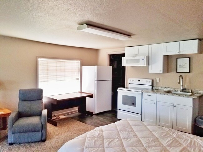 Photo - Studio Apartment-Furnished