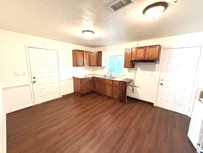 Photo - Ranch style 3-bedroom, 1-bath, attached garage and nice backyard!