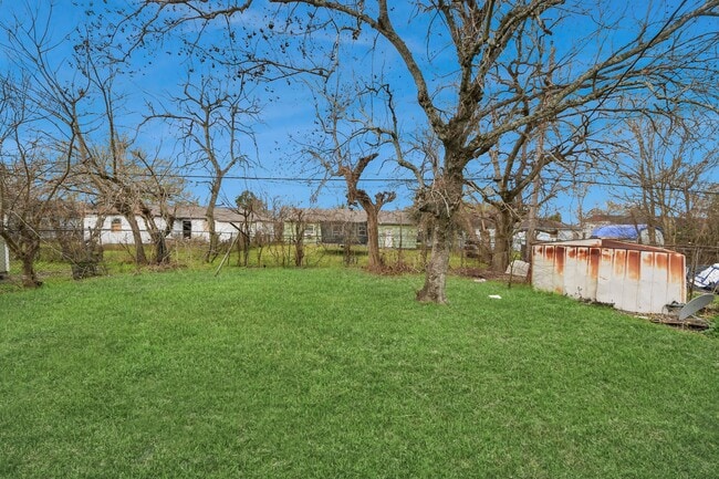10506 Sierra Dr