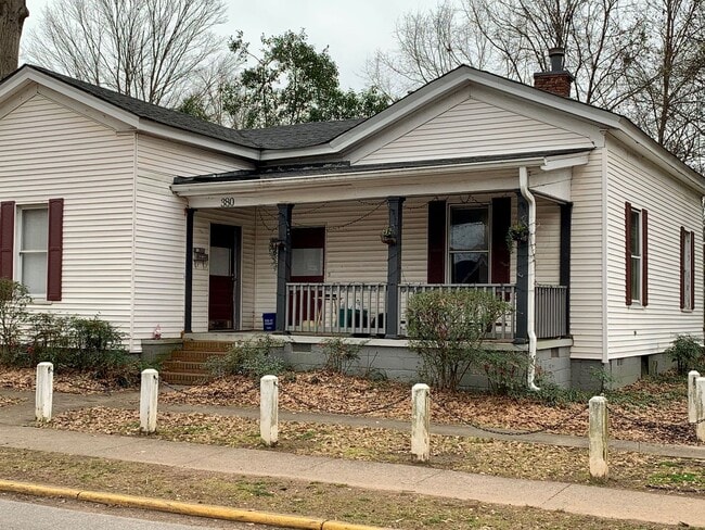 Photo - 3/2 Near UGA campus off Bloomfield Street - Available Early August 2026