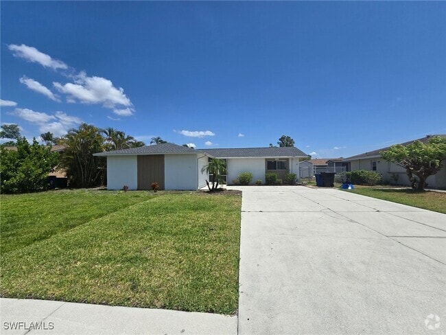 Building Photo - 960 Hearty St Rental