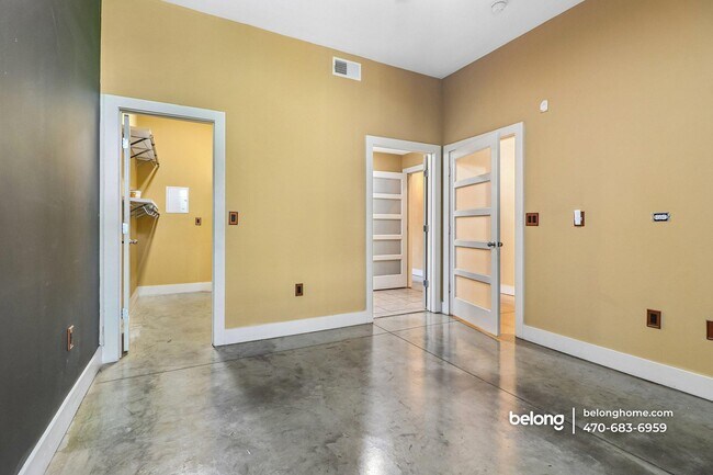 Photo - 89 Mangum St SW Unidad 216