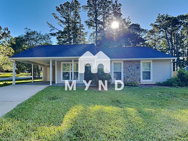 3 br, 2 bath House - 2 Silverwood Dr - 3 br, 2 bath House - 2 Silverwood Dr