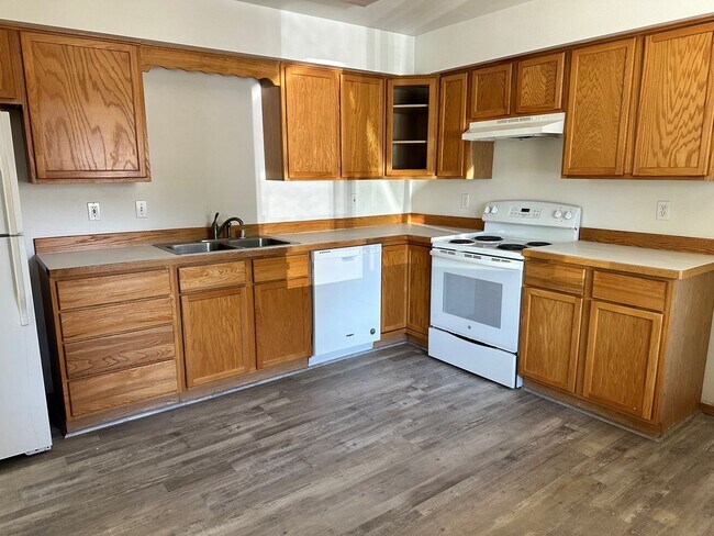 Photo - 209 N Pondera Ave Unit 209-2
