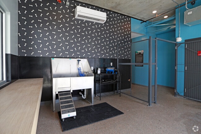 Photo - Arapahoe Square