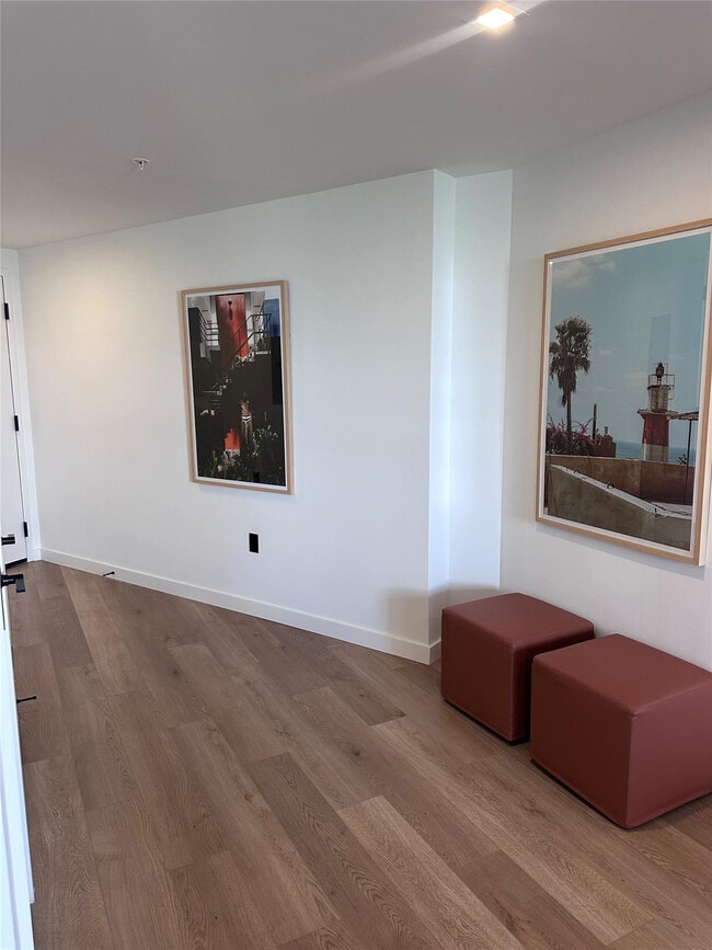 Photo - 307 SW 5th St