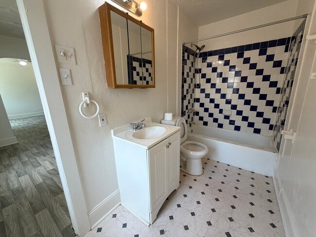 Photo - 27027 5th Ave