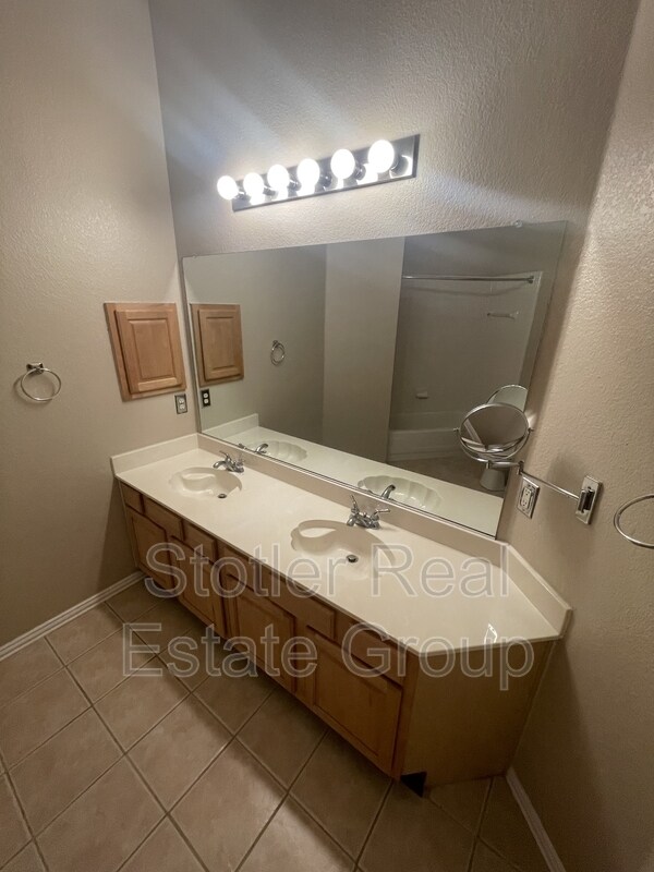 Photo - 6720 Tabor Dr