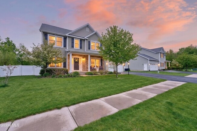 Photo - 4 Fenlon Ln