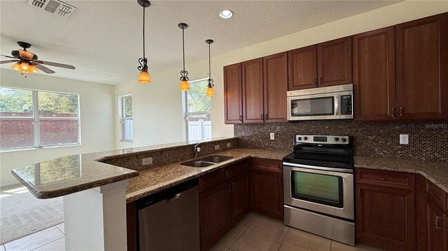 Photo - 15812 Starlite St