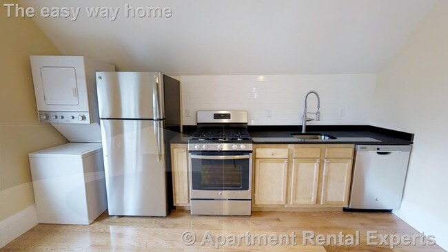 Photo - 48-50 Lowell St Unit #3