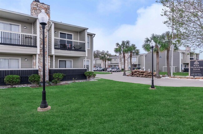 Photo - 201 Dixie Dr