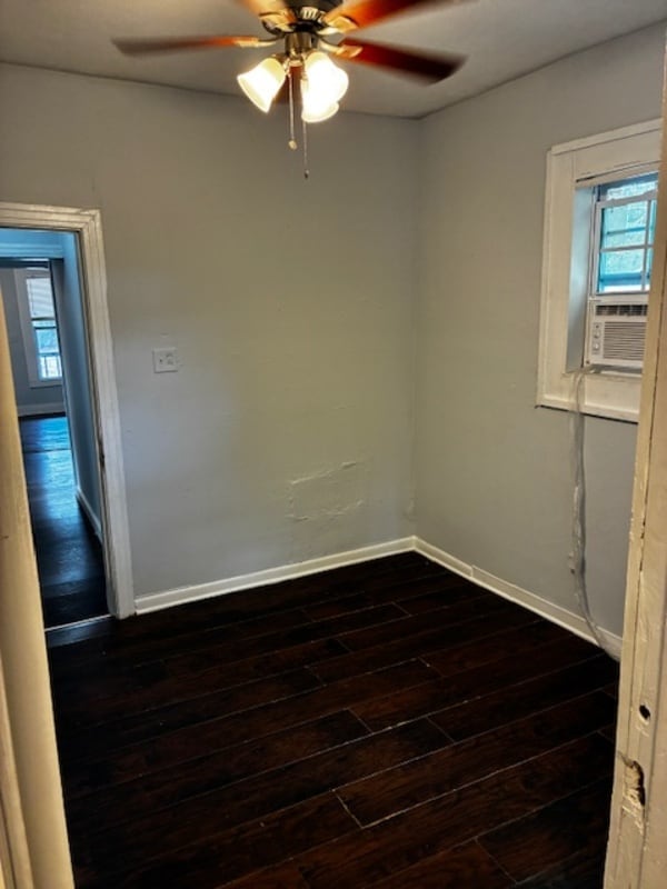 Photo - 7121 Bloxham Ave