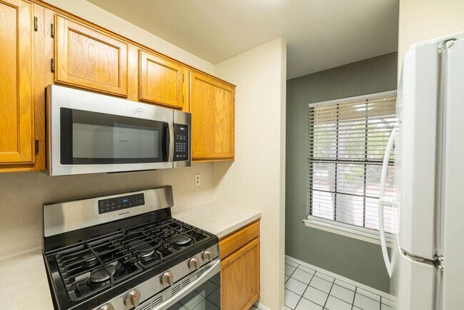 Photo - 11901 Swearingen Dr Unidad 15