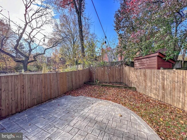 Photo - 226 Guthrie Ave