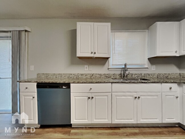1049 Soapstone Ln