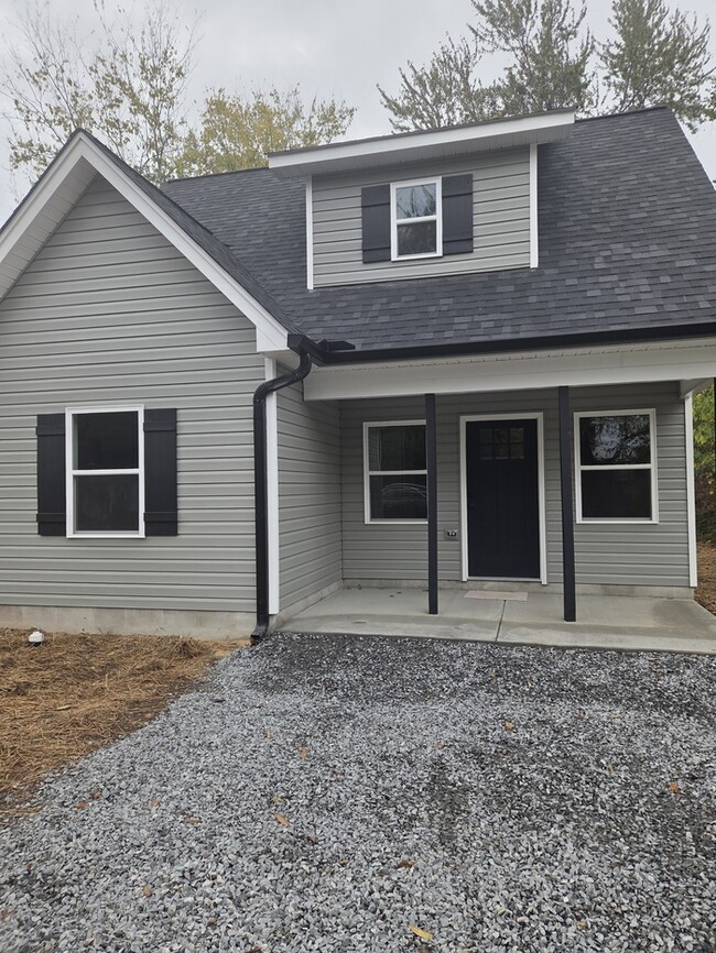 Photo - 210 W Washington Exd