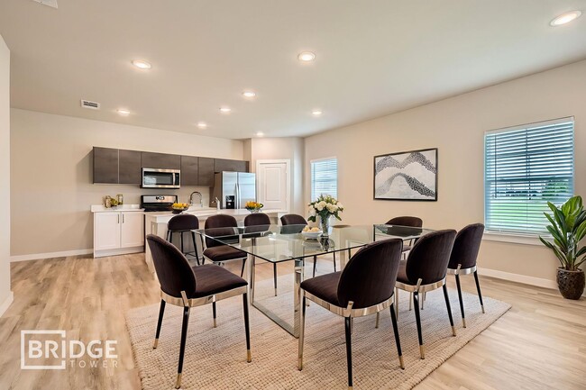 Photo - 4809 Bullfrog Way