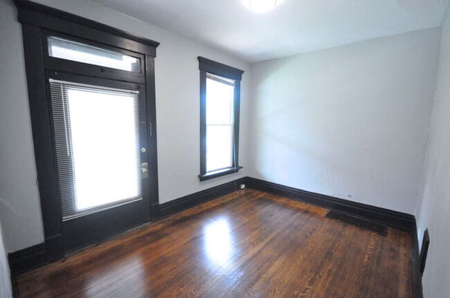 Photo - 131 W 8th Ave Unidad A