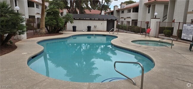 Building Photo - 6649 W Tropicana Ave Unit 104 Rental