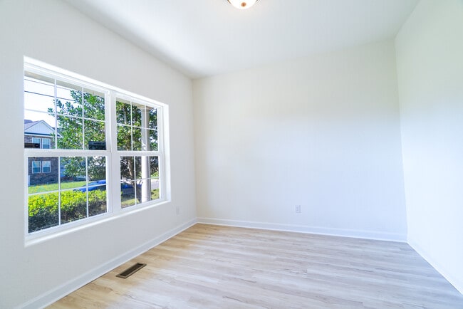 Photo - 4508 Marlin Ave