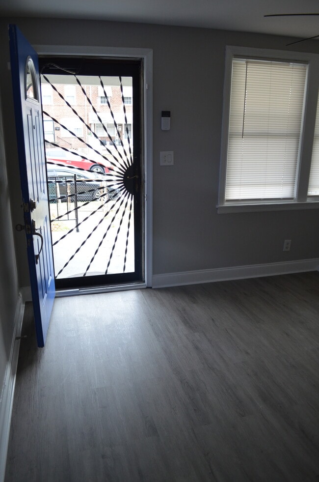 Photo - 2858 Bookert Dr