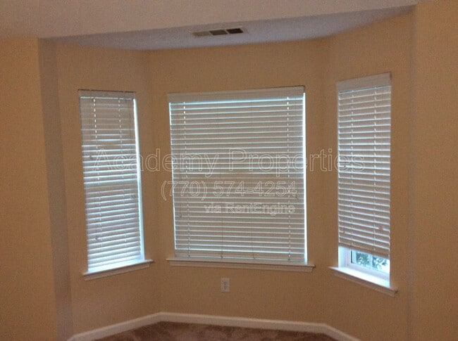 Photo - 4015 Yellow Pine Ct