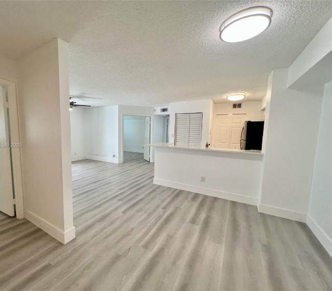 Photo - 650 S Park Rd Unidad 14-10