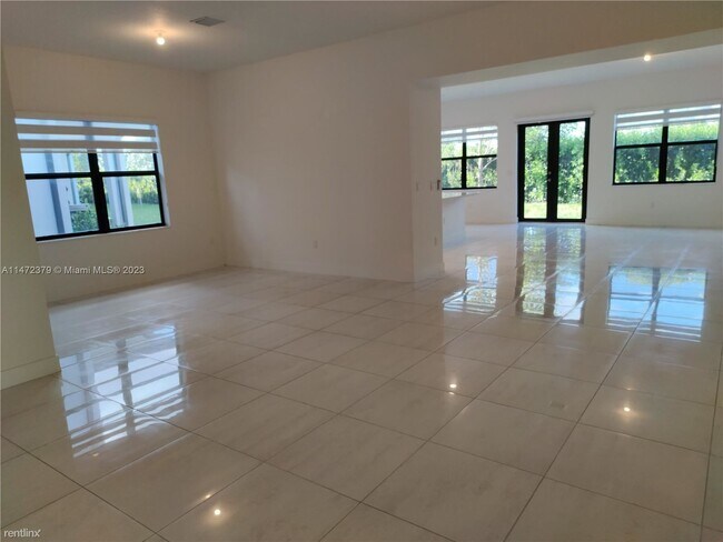 Photo - 4 br, 3 bath House - 17507 SW 41st St