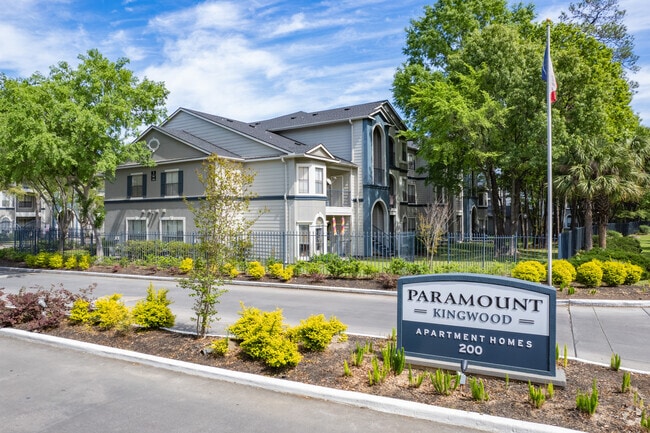 Paramount at Kingwood
